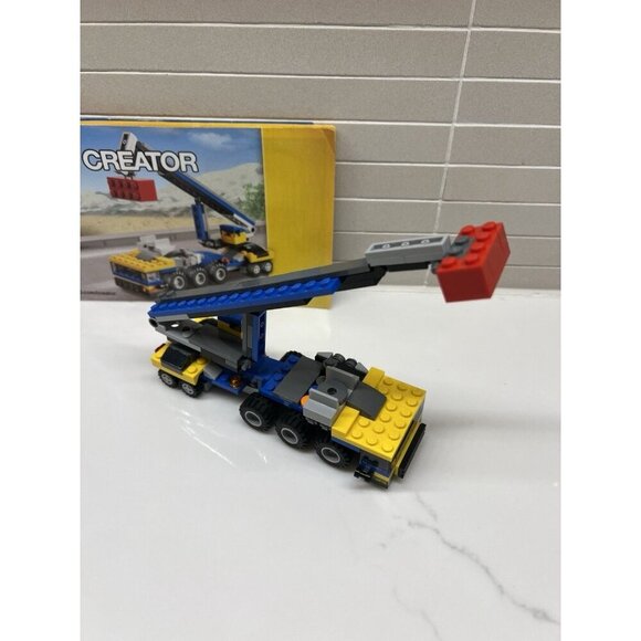 Lego Creator 31033 Crane Truck Complete With Booklet - Picture 3 of 3